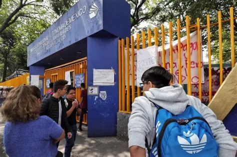 La Jornada CCH Azcapotzalco Y Preparatoria 5 Reanudan Labores