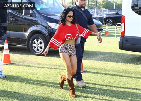 Becky G Sexy Rocks Her Amazing Body In Various Hot Outfits At Coachella
