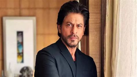 Shah Rukh Khan suffers nose injury shooting in US: Sources