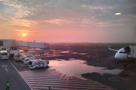 Penerbangan Di Bandara Juanda Tak Terganggu Erupsi Gunung Semeru