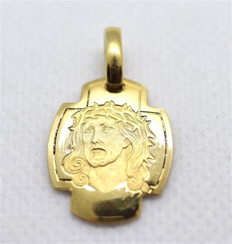 Vintage 18k Yellow Gold Jesus Pendant Image Of Jesus Gem