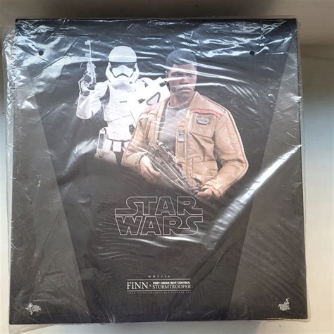 HOT TOYS MMS346 STAR WARS THE FORCE AWAKENS FINN AND FIRST ORDER RIOT CONTROL STORMTROOPER 1