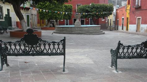 Plazuela De Mexiamora Guanajuato Wandering The Callejone Flickr