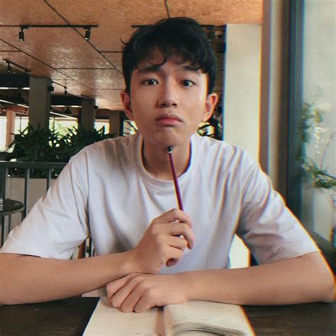 Hot boy IELTS tiếc nuối vì không giành trọn điểm môn tiếng Anh chỉ vì khoanh nhầm đúng câu