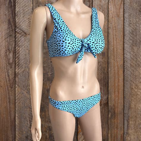 Discount Lingerie Honoring Intimates