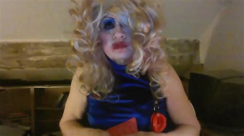 Gagged Tranny Sarah With Big With Big Black Dildo Masturbating Her Clitty And Smoking XNXX