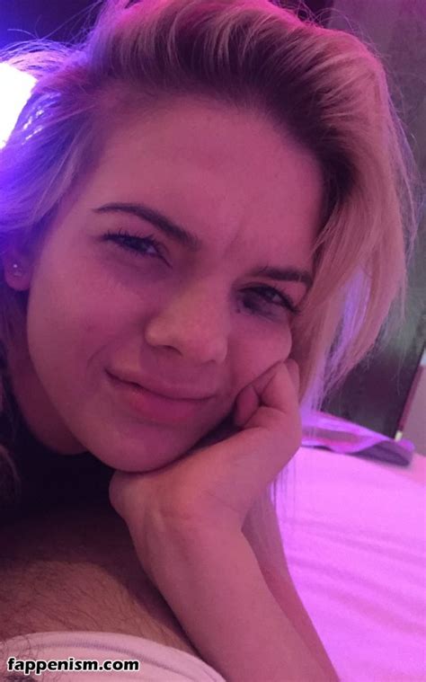 Louisa Johnson Nude Sexy TheFappening Leaks Fappenism