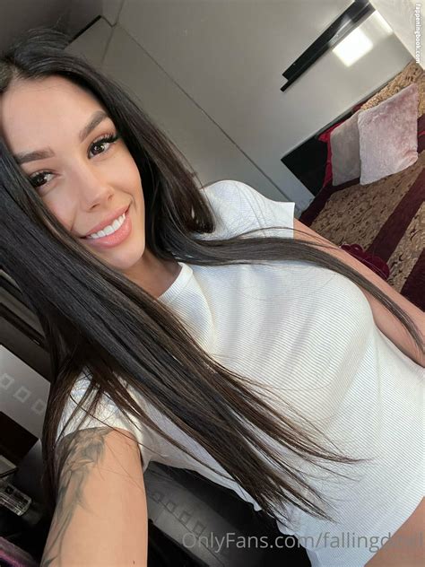 FallingDevil Hot Fallingdevil Nude OnlyFans Leaks The Fappening Photo FappeningBook