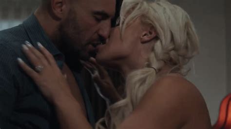 Busty Blonde Milf London River Does It Again