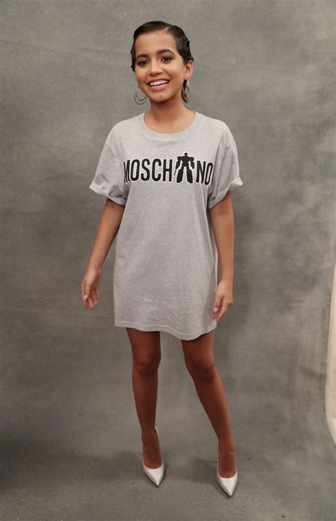 Starlet Arcade Hot Isabela Moner