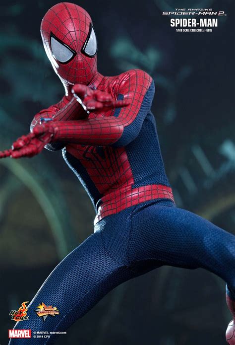 Toyhaven Incoming Hot Toys MMS244 The Amazing Spider Man 2 1 6th Scale Spider Man Figure