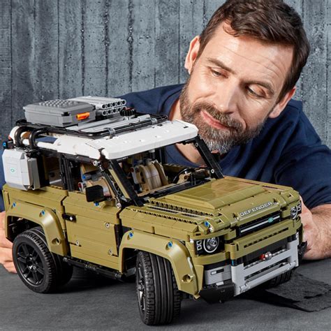 Конструктор LEGO Technic Land Rover Defender (42110) купить в Киеве ...