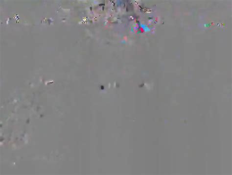 SAUDI ARABIAN WOMAN SHOWS HER SHAVEN PUSSY