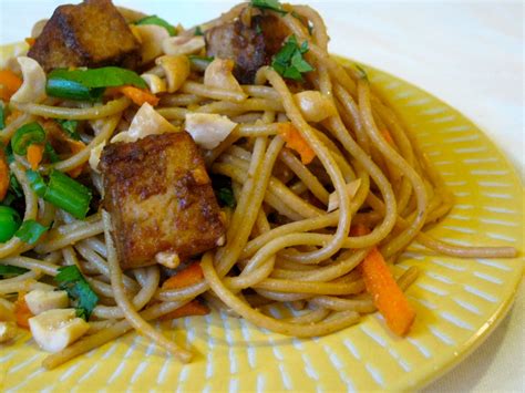 peanut tofu noodles | greens & chocolate