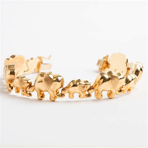 Linked Elephants Bracelet 14 Karat Yellow Gold Vintage Circa 1980s At