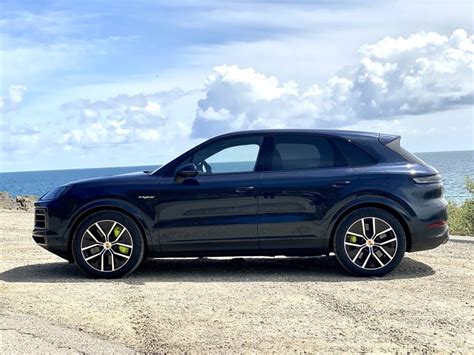 2024 Porsche Cayenne E Hybrid Bridges The EV Gap I Love The Cars