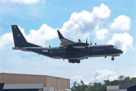 Бруней отримав два військово-транспортні літаки Airbus C295 - Мілітарний