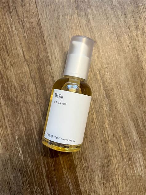 Mixsoon Bean Essence Review - Hey K-Beauty