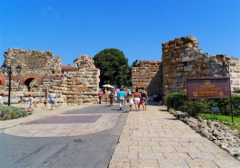 TRAVEL BROADENS THE MIND: Bulgaria - Nesebar - Ravda
