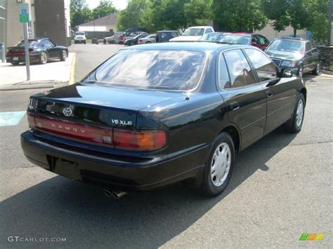 Dark Emerald Pearl Toyota Camry Xle V Sedan Photo