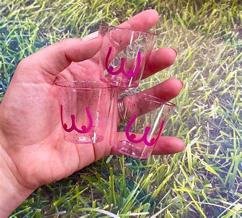GLITTER Boobie Shot Glass GLITTER Oz Disposable Boob Shot Glass Tit