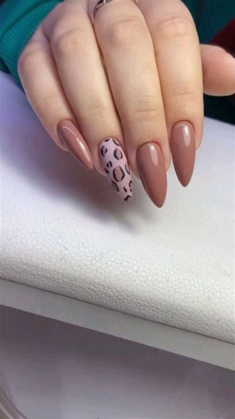Nude B Sico Nailsnude Unhasdegel Banhoemgel Unhas Douradas Unhas Bonitas Unhas Desenhadas