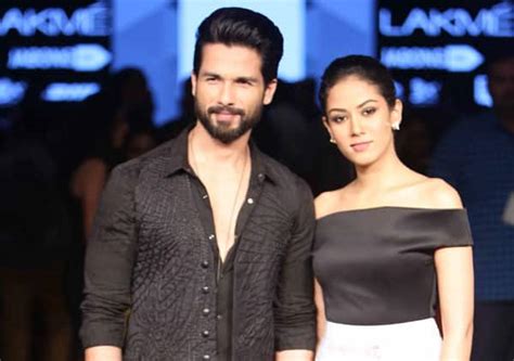 Shahid Kapoor Is Breaking The Internet With This Insanely Hot Shirtless Pic Bollywood News