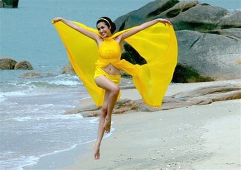 Ảnh bán nude hiếm hoi của Tăng Thanh Hà