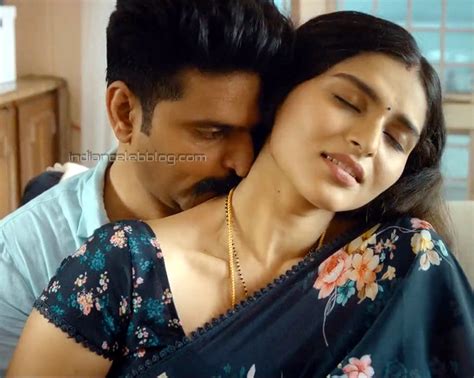 Kayadu Lohar Teluugu Movie Alluri Hot Romance Saree Hd Stills
