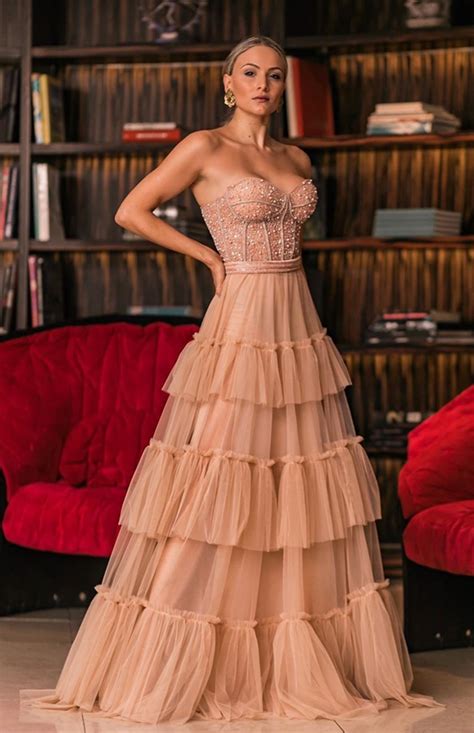 Nude Arquivo Pronta Pra Festa