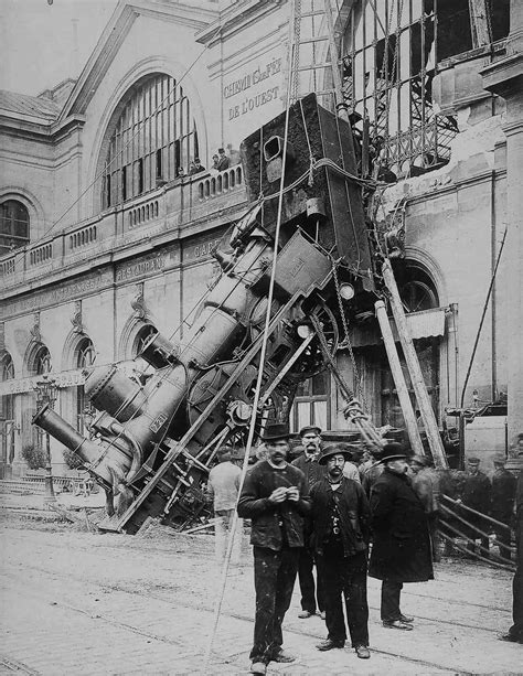 The Montparnasse Train Wreck in Rare Photos, 1895 - Rare Historical Photos