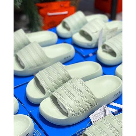 Mua Dép Ayoon Dép Quai Ngang Nam Nữ Adidas Adilette AYoon slide Hot