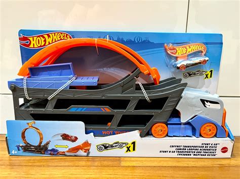 Hot Wheels Stunt Go Transporter Hobbies Toys Toys Games On Carousell