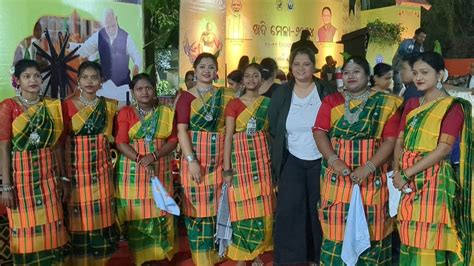jhika dance khadi mela bhubaneswar odisha mourbhanj santal youtube