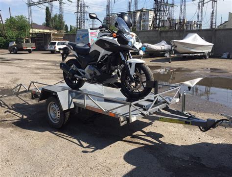 Прицеп для перевозки мотоцикла. Основные характеристики и помощь в выборе.