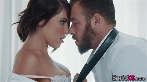 Glam Fit Brunette Riding Thick Cock In Hd