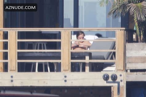 Cara Delevingne Topless Paparazzi Nude Photos AZNude