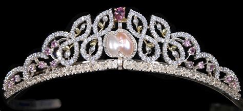 The Tiara Company Diamond Tiaras Featuring 80 Of The Cubitt Collection