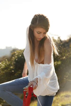 Brunette Cutie In Tight Jeans Shows Off Her Natural Boob XXX Dessert