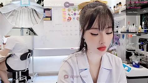 Lab Fully Naked Stripping On Cam For Live Sex Video Show CrazyAmateurPorn