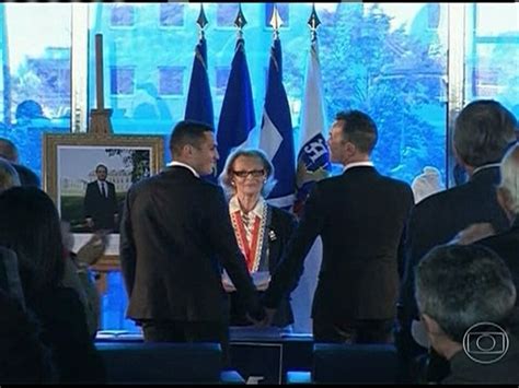 V Deo Primeiro Casamento Gay Da Fran A Celebrado Jornal Nacional G