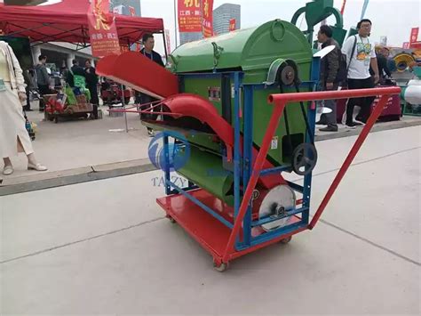 Good Price Multifunctional Threshing Machine Popular Around The World