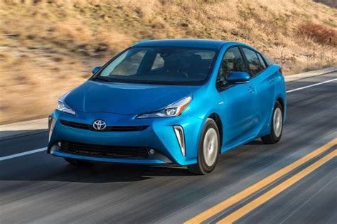 2019 Toyota Prius Pictures 108 Photos Edmunds