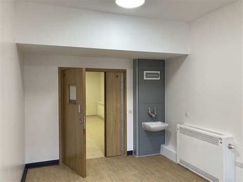 Herm and St. Brelades Wards, Alderney Hospital, Poole – RLM Architects