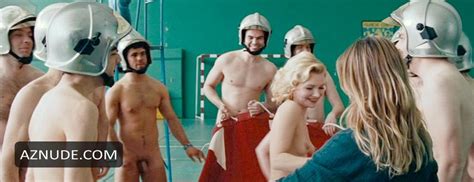 SOPHIE QUINTON Nude AZNude