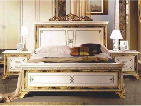 Спальня Катя Диа Мебель с 4-ех дверным шкафом бежевый