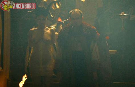 Naked Jessica Reavis In Tempesta