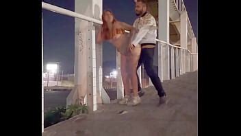 COUPLE BAISE SUR LE PONT XVIDEOS