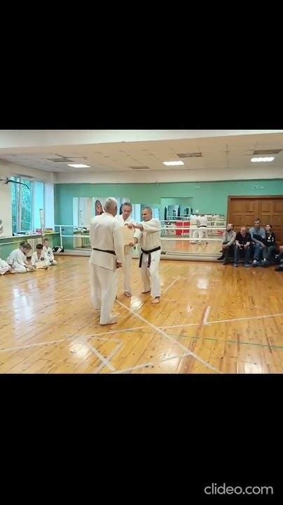 Одним махом 2 доски разбил #karate #спорт - YouTube
