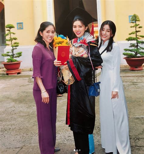 Chị gái hot girl Việt Người xinh đẹp người thần thái sang chảnh đúng chuẩn con nhà người ta